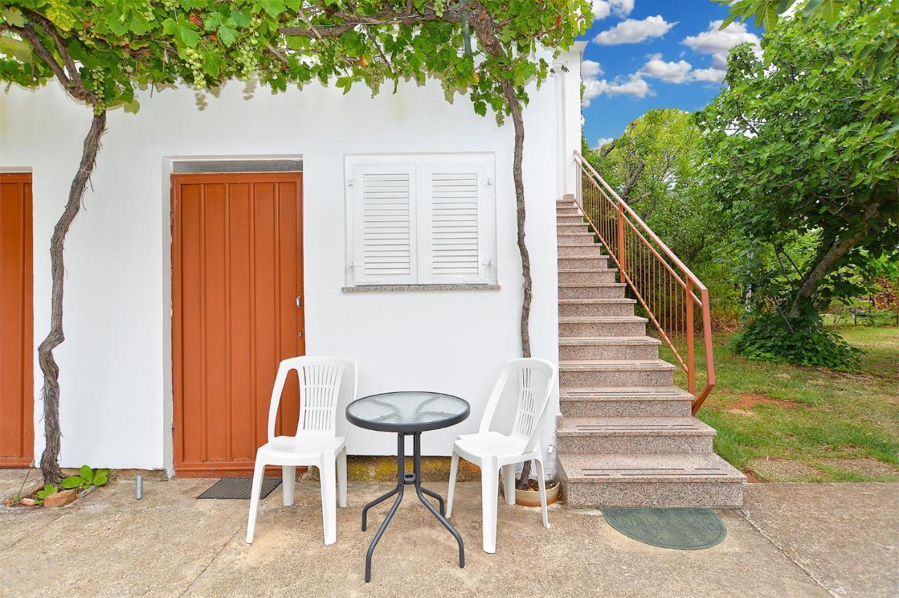 407 Apartament *