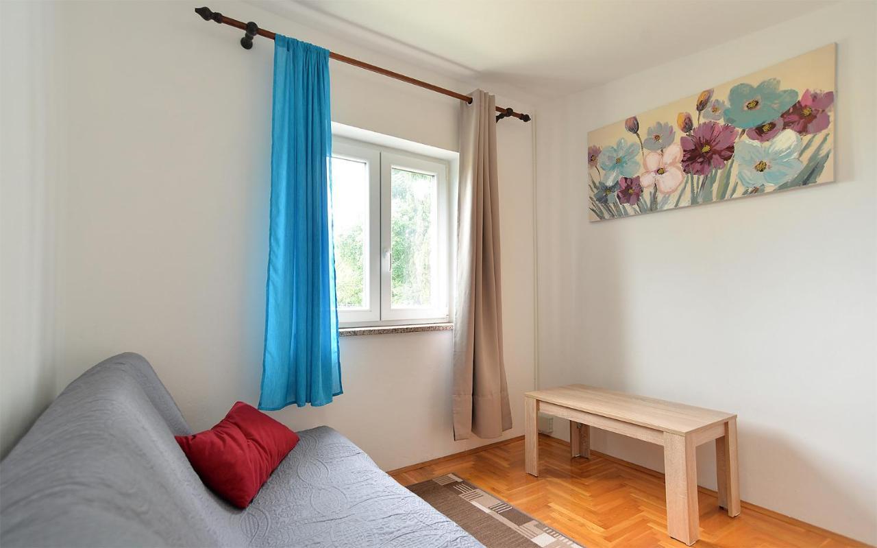 407 Apartment *